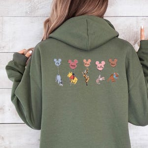 Mama Bear Hoodie, Custom Name Mum Jumper, Mothers Day Gift Top, Name Pullvoer, Jumper Gift for Mum, Pooh Mum Hoodie image 2