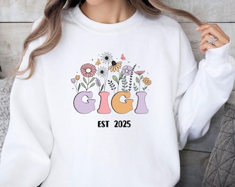 Customised Gigi Sweatshirt, New Grandma Gift Top, Grandmum Year Sweater, Gigi To Be Jumper, Floral Gigi Sweatshirt, Personalised Gigi Top