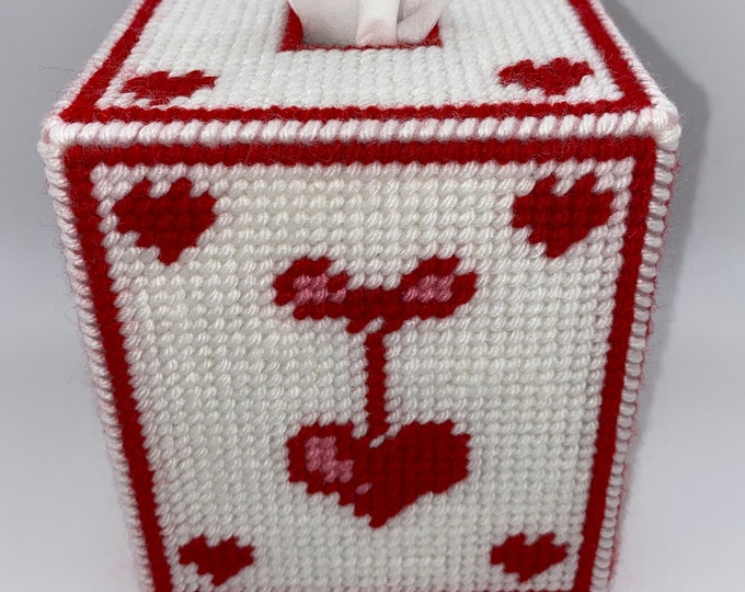Vineyard Heart Linen Tissue Box Cover - New main image 0