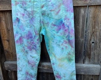 Ice dyed Frye stretchy denim high waisted crop pants size 8/ watercolor flowy tie dye jeans
