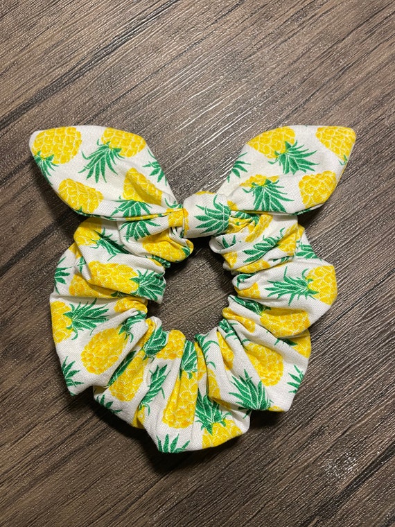 Pineapple Lovers Scrunchie - Etsy display picture 3