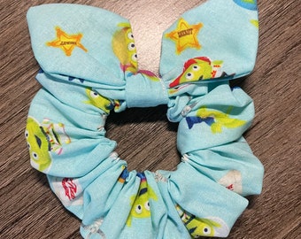 Scrunchie aus Lizensiertem Disney Toy Story Aliens Stoff