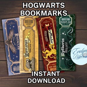 Könnte beinhalten: Vier Lesezeichen im Hogwarts-Design mit den Wappen der Häuser: Ravenclaw, Hufflepuff, Gryffindor und Slytherin. Jedes Lesezeichen ist als Ticket mit den Worten "Admit One" und "House Entry" gestaltet. Die Worte "Hogwarts Bookmarks" und "Instant Download" sind ebenfalls sichtbar.
