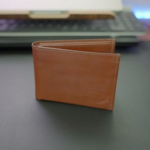 Cartera de hombre de cuero italiano hecha a mano en marrón / Regalo para hombres / Diseño tradicional / Envío gratuito a EE. UU.