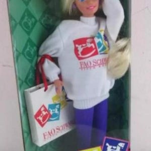 Mattel Shopping Spree Barbie Doll 1994 Edition