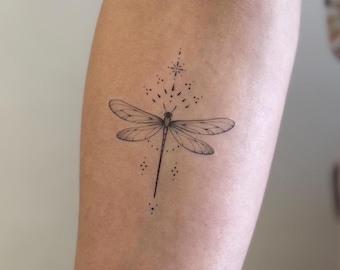 Tatuaje temporal ornamental de libélula (juego de 2)