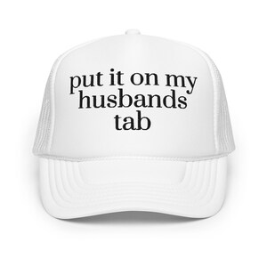 Gorra de camionero con la etiqueta &quot;Póngalo en la solapa de mi marido&quot;