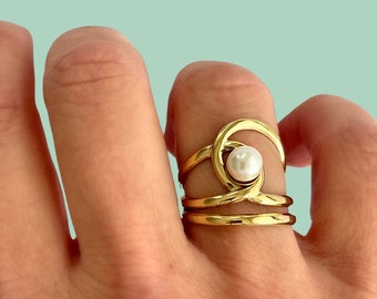 Pearl gold plated stainless steel ring/Statement ring/Pearl Ring/Stainless steel/Summer fashion/Rainbow/ Adjustable ring