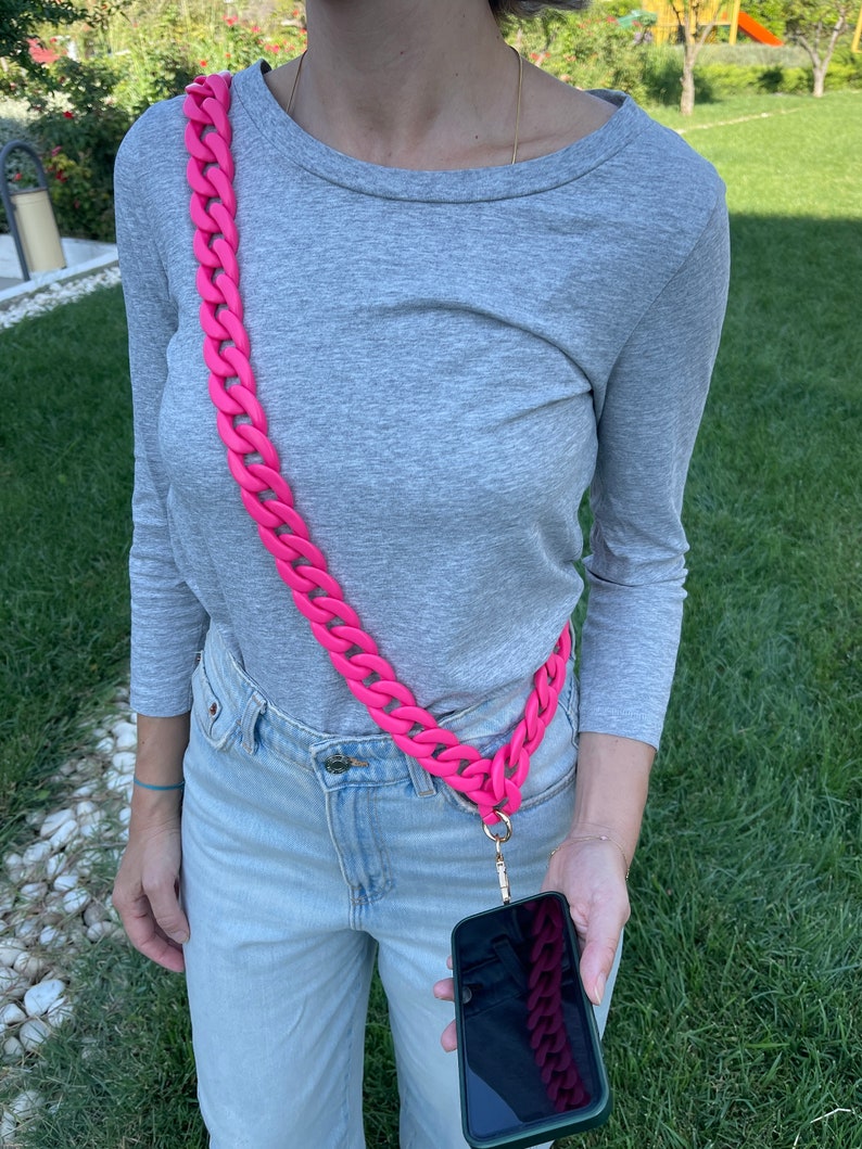 Phone leash/Phone chain/Phone lanyard/Phone strap/Cell phone chain/Phone necklace/Phone case lanyard/Fashion phone chain/Gift for her Pink