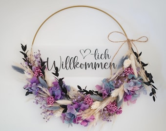 Boho dried flower wreath with eucalyptus and hydrangea – half-tied wreath on a metal ring – handmade wall wreath – modern decor