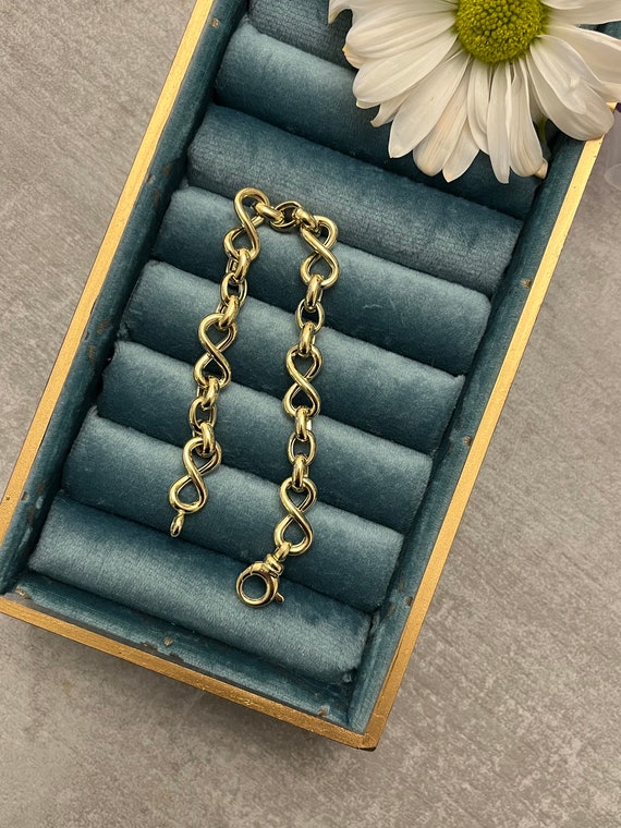 Infinity Chunky Yellow Gold Bracelet