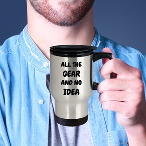 Idée cadeau électricien, idée cadeau plombier, aucune idée sarcastique tasse de voyage idée cadeau