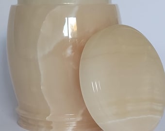 Handmade Honey Onyx Urn – 18x15cm Warm Marble Accent Piece