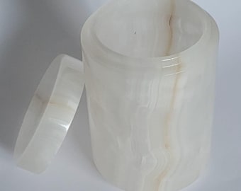 Handmade White Onyx Urn – 18x14cm Elegant Marble Container