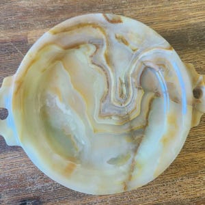 Green Onyx Bowl with Handles – Round Stone Dish | Hand-Carved Natural Onyx Catchall, Offering Bowl, or Boho Decor Accent (19cm with Handles)