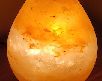 Hiamalayan Pink Rock Salt Lamp in Tear Drop Shape 2-3 kg