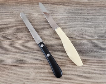 2 Vintage Grapefruit, Orange, Pineapple, Fruit Knives ~ Small serration Stainless USA and Larger serration Stainless Japan