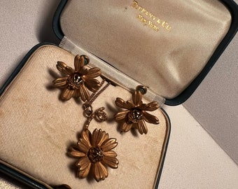 Vintage Amco 14kt GF Blomhänge och Örhänge med Skruvfäste