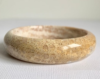 57.6mm Fossil Coral Bangle With Flowers Pattern