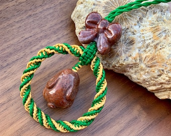 Bunny Christmas Wreath Fossil Coral Phone Charm - Mobile Phone Charm - Phone Accessories - Purse Charm - Gemstone Bag Charm