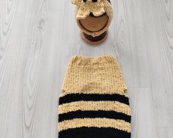 Charming Honeybee Pet Costume: Cozy Bumblebee Outfit
