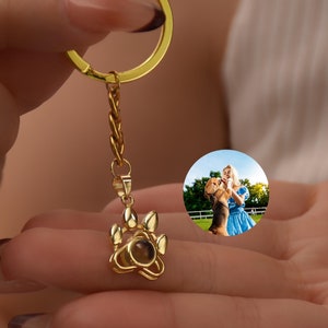 Personalized Paw Print Projection Photo Keychain, Dog Picture Necklace, Custom Pet Photo Projection Keychain, Paw Pendant Memorial Keychain
