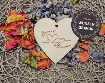 Herz aus Holz, Naturholz mit Namen, mit WUNSCHGRAVUR, Partnergeschenk, Geschenkanhänger, Holzanhänger personalisiert