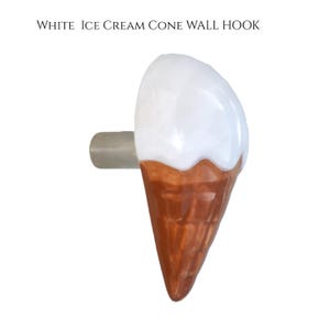 Gancho de pared de cono de helado de cerámica hecho a mano / Decoración infantil divertida / SHILPWARE