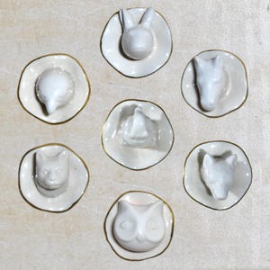 Elegant Handmade Animal Shape Crackle Glazed Ceramic Wall Coat Hooks for Home Decor