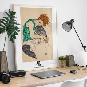 Egon Schiele Sittande kvinna Poster för sovrum - Modern museumsväggkonst bild 2