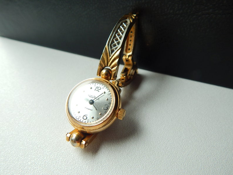 Sovjet-horloge USSR Chajka vergulde mechanische dames 17 juwelen afbeelding 3