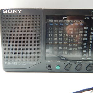 Radio portátil Sony ICF-SW22 sw/ fm/ am fabricada en Japón.