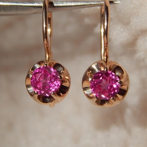 Vintage Soviet Union earrings in 14-carat 583 gold with rubies (lab-grown) .