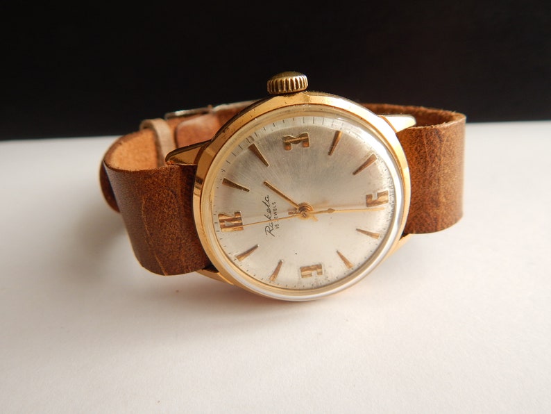 Reloj mecánico vintage Raketa, caja chapada en oro AU 20 Micron, reloj soviético Raketa para hombre de la década de 1970. imagen 4