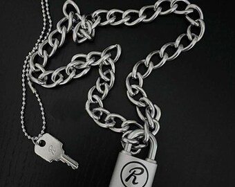 Nana Necklace, Nana Anime Jewelry, Sid Vicious 'R' padlock &chain, Cosplay Necklace, Pendant Cosplay,  Silver Lock Necklace, R necklace set