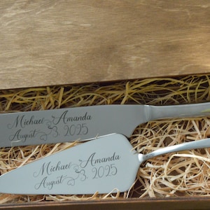 Paletta per torta rustica, set per torta nuziale semplice e minimalista, paletta personalizzata, coltello e paletta per matrimonio incisi in legno, tema foresta