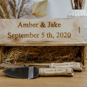 Rustic cake server, Wedding cake set, Rustic wedding Personalized server, Wood Wedding knife and server