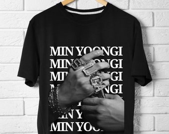 Koszulka Suga | Koszulka Min Yoongi | Koszulka vintage | Koszulka BTS | Yoongi BTS | Agust D | Prezent dla fanów K-popu | Koszulka K-pop | Koszulka unisex z barwienia odzieży