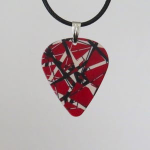 Colgante Eddie Van Halen Pick - 5150 - Estilo Frankenstrat