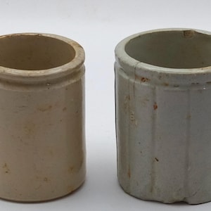Pair of Small Vintage Stoneware/Ironstone Pots (Ointment/Preserves etc) c1900s (sw.group50)