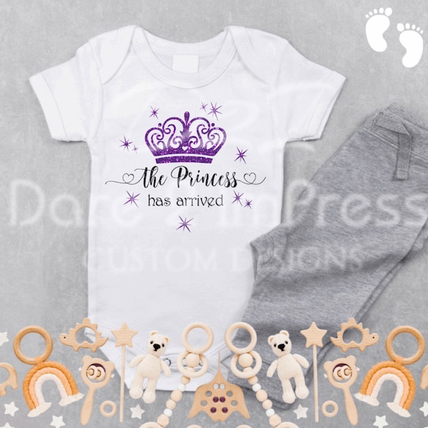 New arrival. Princess arrived. Princess. Onesie svg. Baby shower. New baby. Baby girl. SVG, PNG Digital design. Instant download.