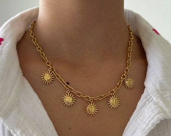 Gold stainless steel charm necklace • Pendant necklace • Gift idea for women • Christmas gift idea