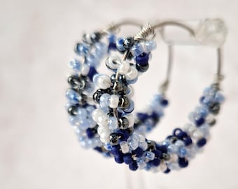 Hand-wound Miyuki glass bead hoop earrings in shades of blue and silver, colorful seed bead earrings, wine glass earrings blue, everyday jewelry for her