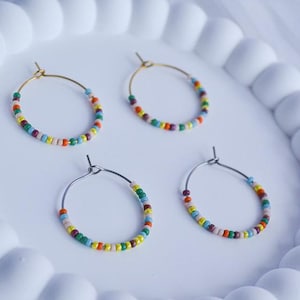 Hoop earrings with glass beads, colorful pearl hoop earrings, colorful hippie earrings