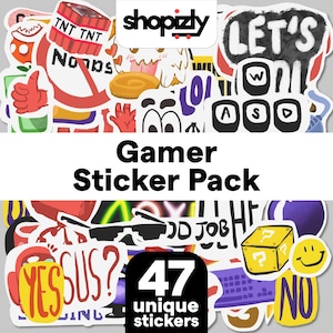 Op de afbeelding: Een verzameling van 47 unieke gamerstickers. De stickers bevatten verschillende gaming-gerelateerde afbeeldingen, waaronder tekst als "TNT", "NOOBS", "LOL", "YES" en "SUS?". De stickers zijn kleurrijk en bevatten een verscheidenheid aan vormen en ontwerpen.