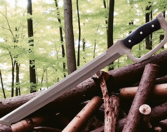 Hand-Forged Aegis Tactical Blade, High-Performance Stainless Steel with Black Micarta Handle, Damascus Steel Manchette