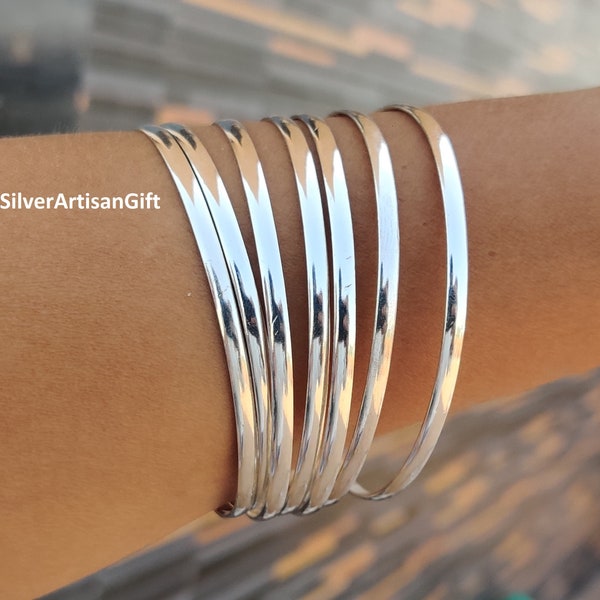 Beautiful Set of 7 Bangles, Stacking Bangles, Gift for mom, silver Bracelets, 7 Day Bangles ,Half Round Bangles, Silver Bangle ****