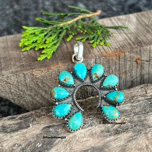 Colgante Naja de turquesa Kingman, dije bohemio del suroeste de plata esterlina