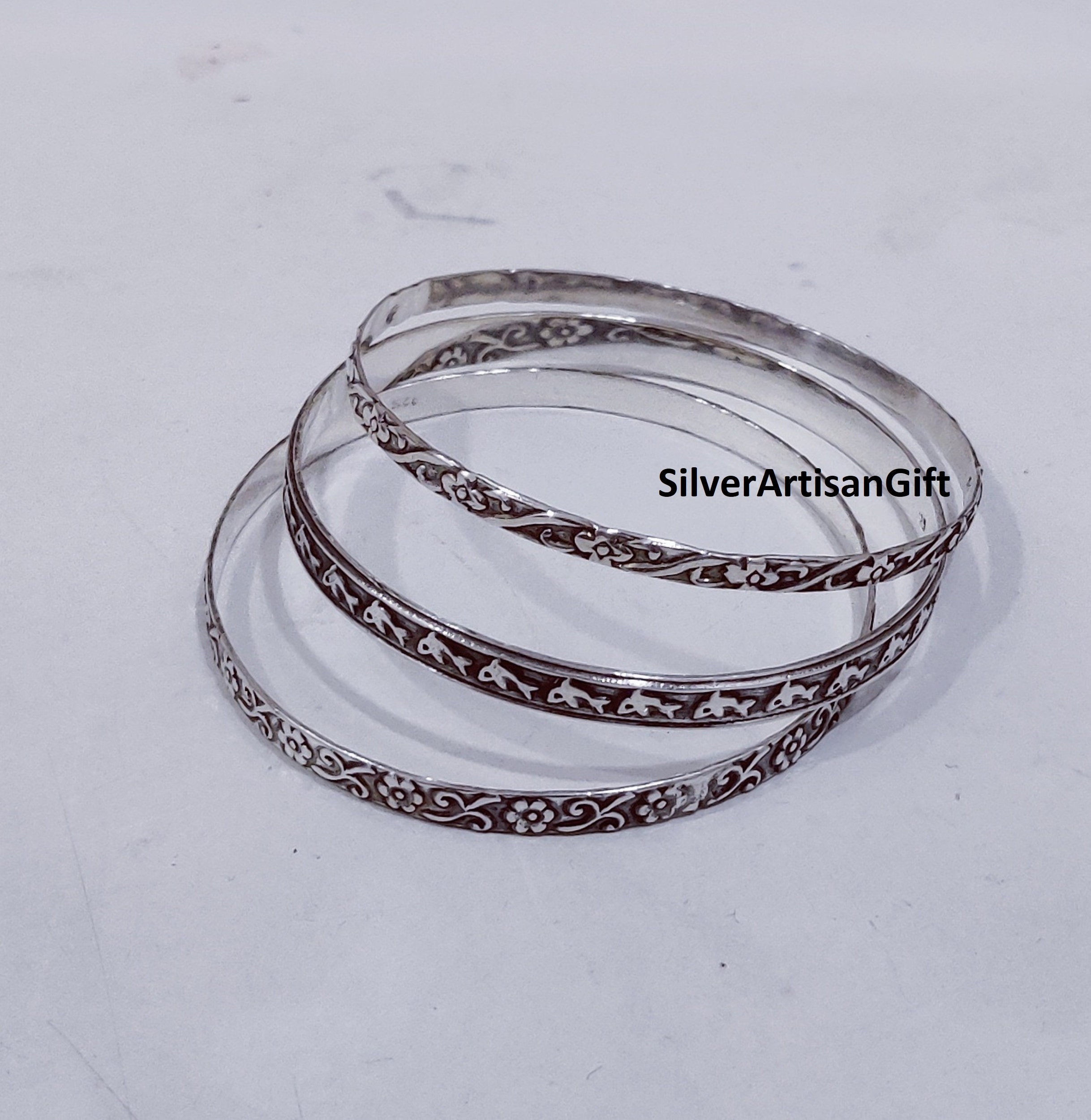 Silver Designer Set of 3 Bangle , 925 Sterling Silver Bangle , Handmade Bangles for Gift On Christmas , Gift for Sister , Silver Jewelry Silver Designer Set of 3 Bangle , 925 Sterling Silver Bangle , Handmade Bangles for Gift On Christmas , Gift for Sister , Silver Jewelry