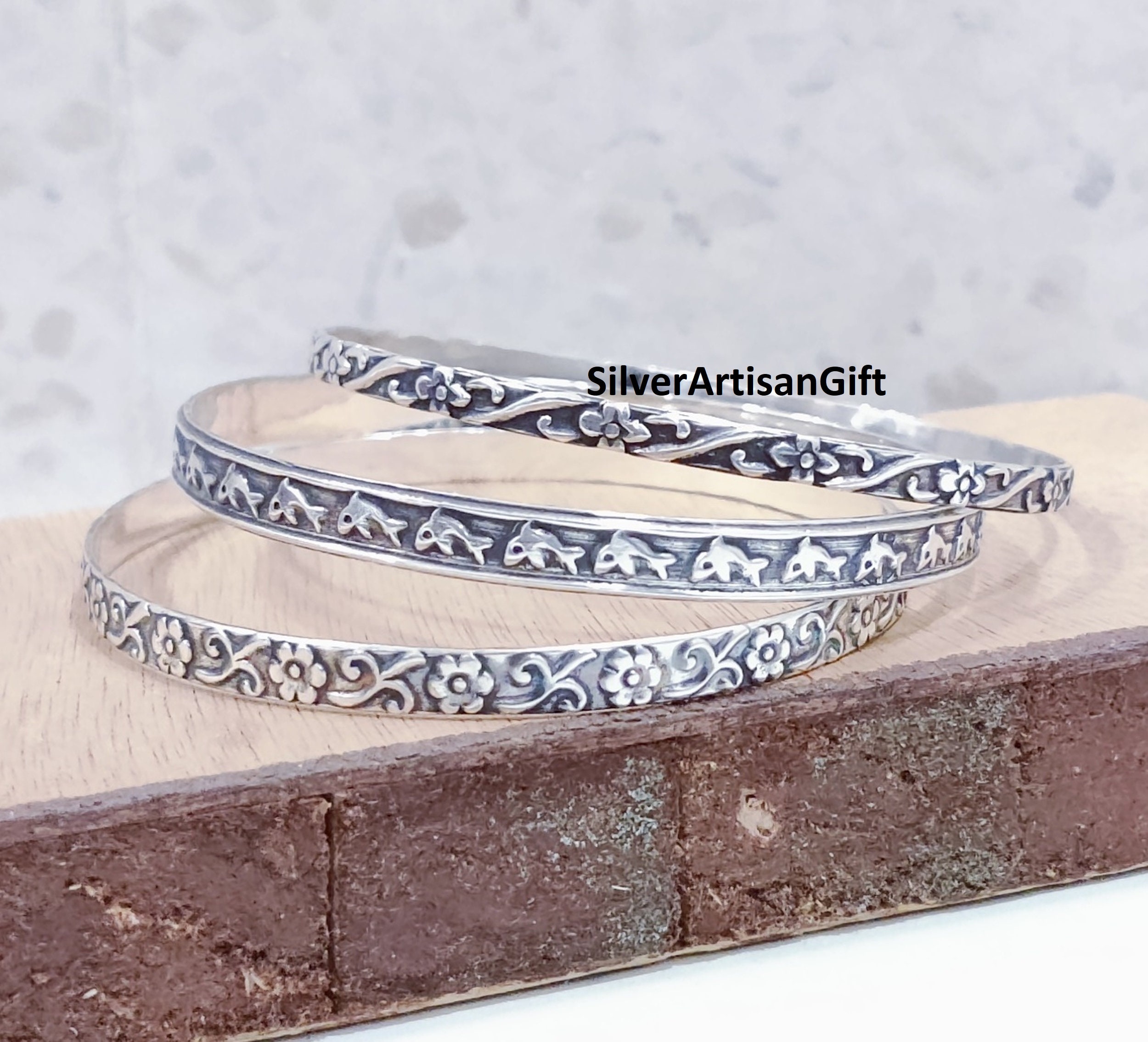Silver Designer Set of 3 Bangle , 925 Sterling Silver Bangle , Handmade Bangles for Gift On Christmas , Gift for Sister , Silver Jewelry Silver Designer Set of 3 Bangle , 925 Sterling Silver Bangle , Handmade Bangles for Gift On Christmas , Gift for Sister , Silver Jewelry